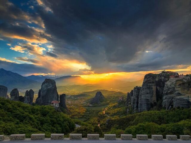 Sunset e-bike tour in Meteora